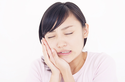 歯が痛い、しみる～虫歯治療は早期発見&早期治療